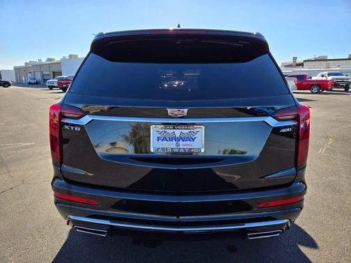 2022 Cadillac XT6 Premium Luxury FWD