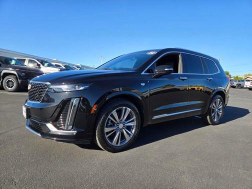 2022 Cadillac XT6 Premium Luxury FWD