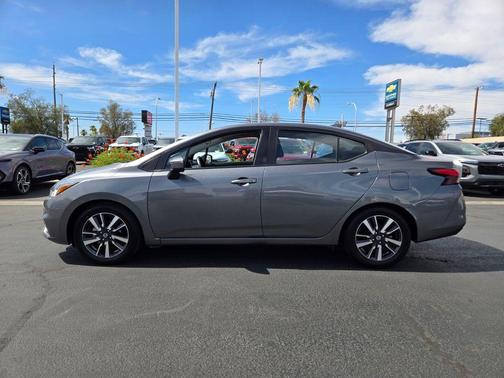 Gun Metallic 2021 Nissan Versa 1.6 SV