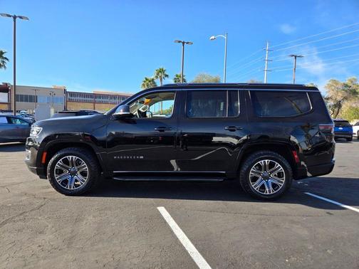 Diamond Black 2023 Jeep Wagoneer Series II