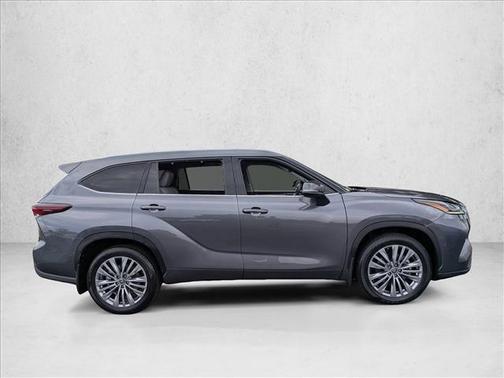 Magnetic Gray Metallic 2024 Toyota Highlander Platinum