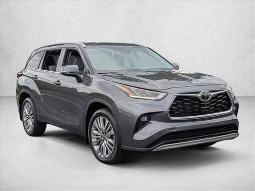 Magnetic Gray Metallic 2024 Toyota Highlander Platinum
