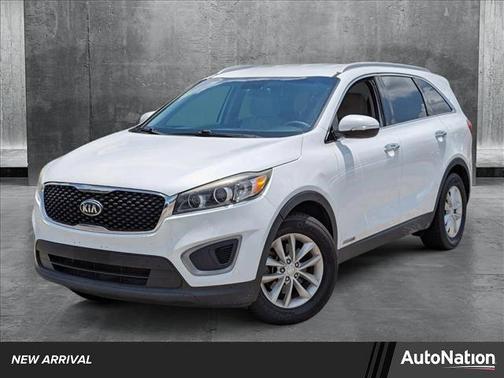 2017 Kia Sorento LX