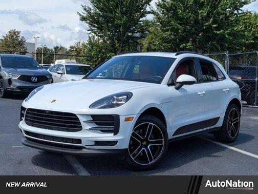 2021 Porsche Macan AWD