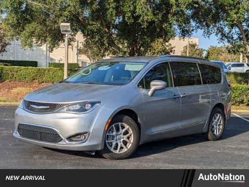 2020 Chrysler Pacifica Touring L