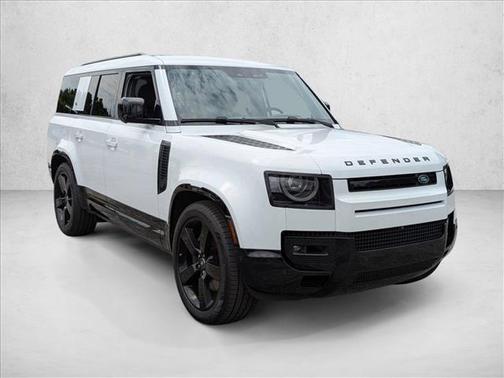 2024 Land Rover Defender 130 P400 X-Dynamic SE