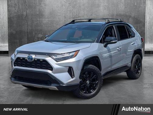 2022 Toyota RAV4 Hybrid SE