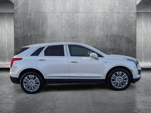 2017 Cadillac XT5 Premium Luxury