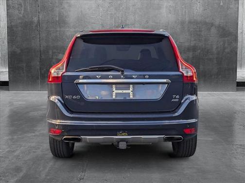 2015 Volvo XC60 T6 Platinum