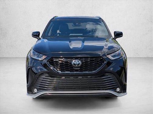 Midnight Black Metallic 2021 Toyota Highlander XSE