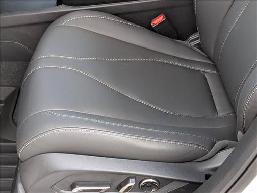 Platinum White Pearl 2026 Acura RDX Base