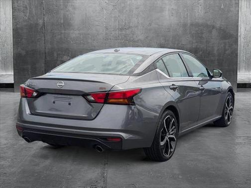 2024 Nissan Altima SR FWD
