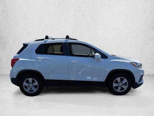 Summit White 2020 Chevrolet Trax LT