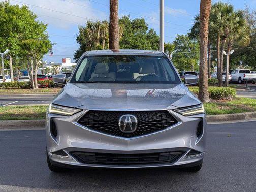 Lunar Silver Metallic 2023 Acura MDX Technology Package