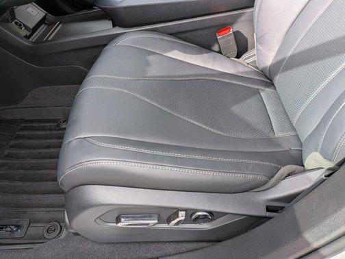 Platinum White Pearl 2026 Acura RDX Technology Package