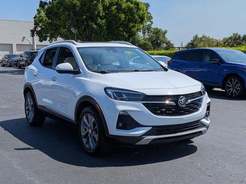 Summit White 2020 Buick Encore GX Essence