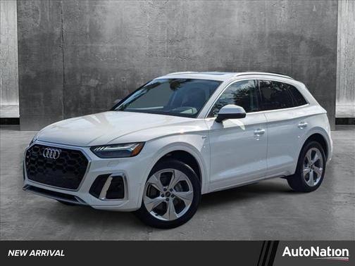 2022 Audi Q5 45 S line Prestige