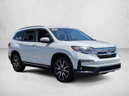 White Diamond Pearl 2019 Honda Pilot Touring 8-Passenger