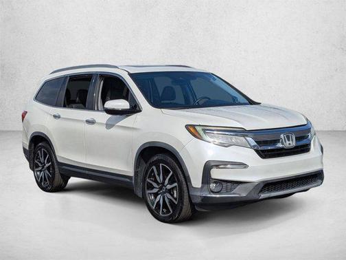 White Diamond Pearl 2019 Honda Pilot Touring 8-Passenger