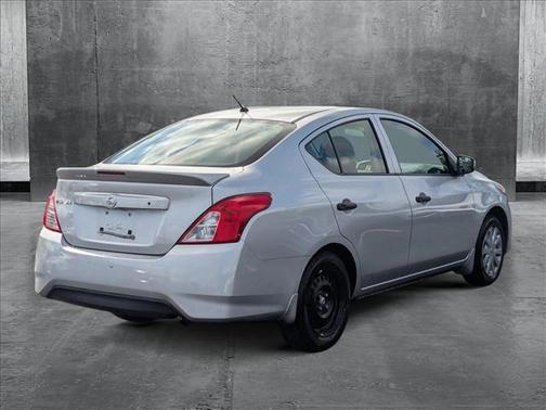 2017 Nissan Versa 1.6 S+