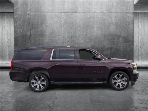 2017 Chevrolet Suburban LT