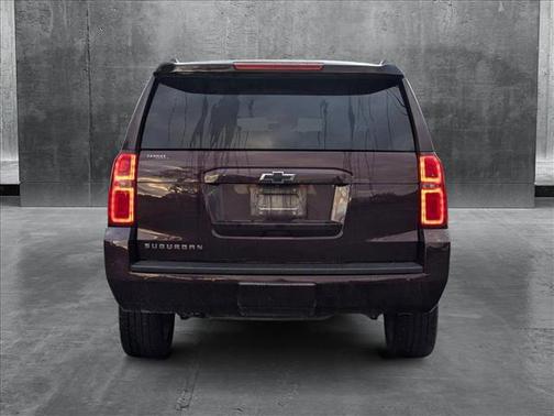 2017 Chevrolet Suburban LT
