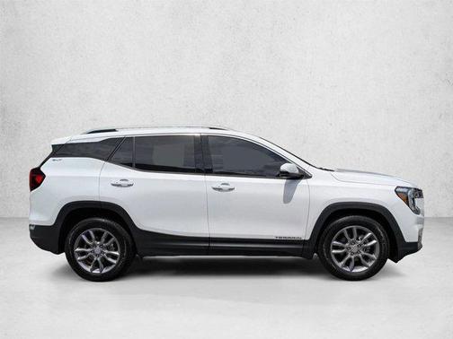 Summit White 2022 GMC Terrain SLT