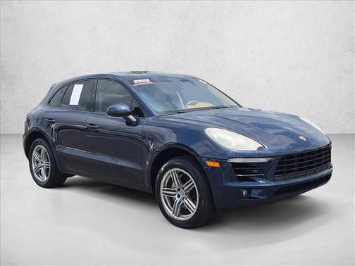 Dark Blue Metallic 2015 Porsche Macan Macan S