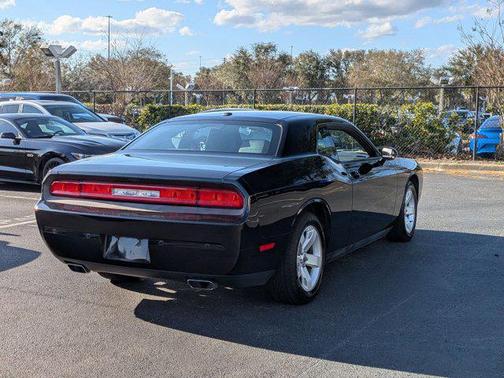 2013 Dodge Challenger SXT
