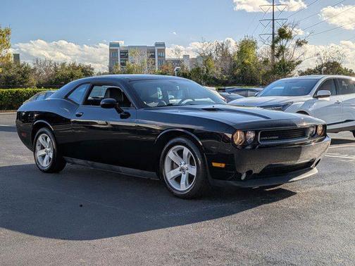2013 Dodge Challenger SXT