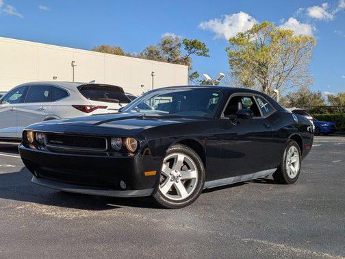 2013 Dodge Challenger SXT