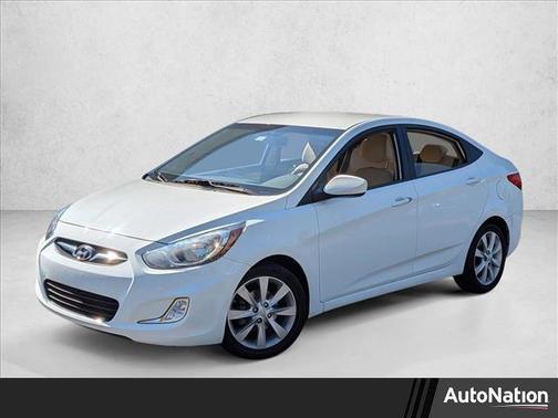 2012 Hyundai Accent GLS