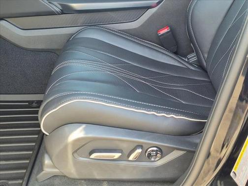 Majestic Black Pearl 2026 Acura MDX Advance Package