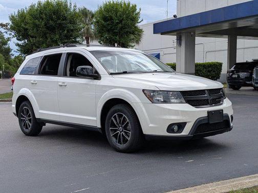 Vice White 2019 Dodge Journey SE