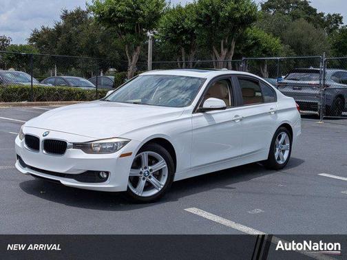 White 2015 BMW 320 i