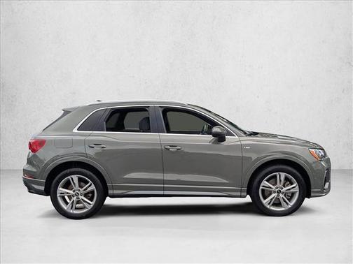 2021 Audi Q3 45 S line Premium