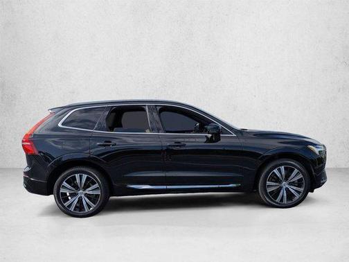 Onyx Black Metallic 2022 Volvo XC60 B6 Inscription