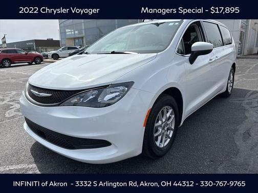 2022 Chrysler Voyager LX