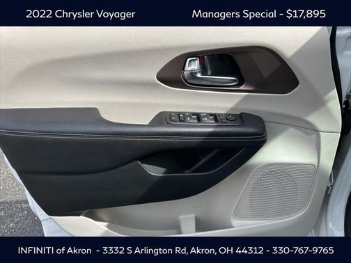 2022 Chrysler Voyager LX