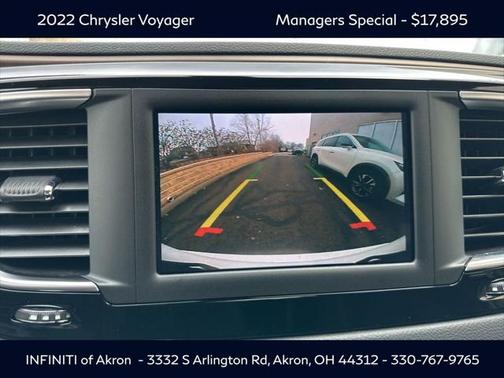 2022 Chrysler Voyager LX