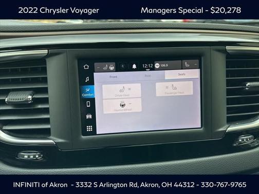 2022 Chrysler Voyager LX
