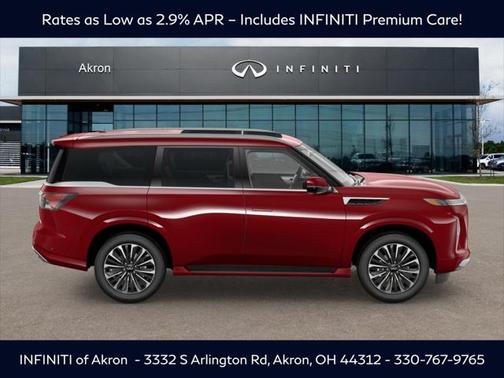 2025 INFINITI QX80 Luxe