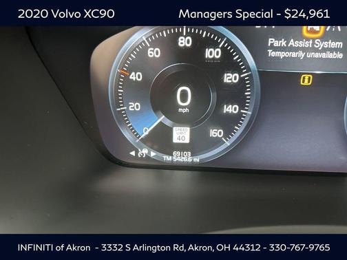 2020 Volvo XC90 T6 Momentum