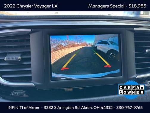 2022 Chrysler Voyager LX