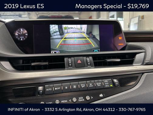 2019 Lexus ES 300h Luxury
