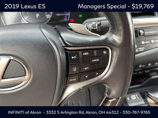 2019 Lexus ES 300h Luxury