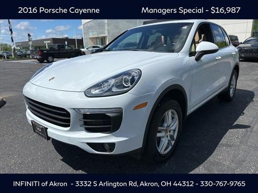 2016 Porsche Cayenne Base