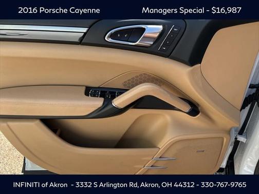 2016 Porsche Cayenne Base