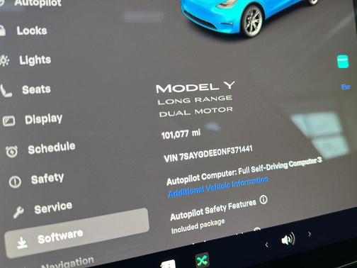 2022 Tesla Model Y Long Range Dual Motor All-Wheel Drive