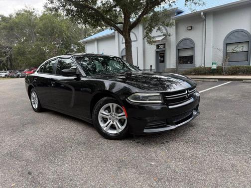 2016 Dodge Charger SE